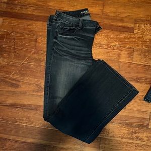 American eagle favorite boyfriend jeans